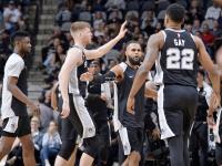 bsports体育-马刺不敌开拓者，德罗赞砍下分