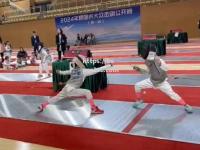 bsports体育-芬兰击剑运动员剑术精湛，击溃对手