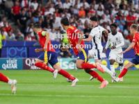 bsports体育-英格兰队在关键比赛中获得胜利
