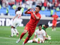 bsports体育-神奇进球破局，比赛戏剧性反转