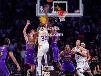 bsports体育-篮网全队发挥抢眼，主场击败热火