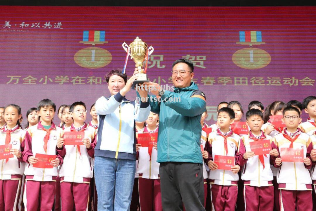选手们为荣誉而战，赛场上的拼搏精神